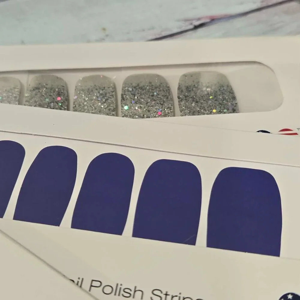 Color Street Winter Blue Press on Nail Design Bracelet bundle